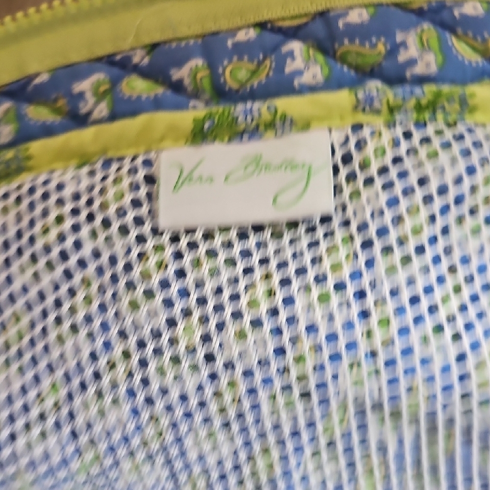 Vera Bradley Green Quilted Travel Bag - Picture 5 of 6
